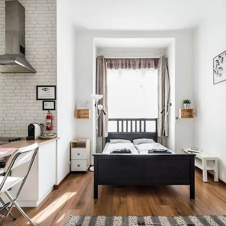 Apartment Downtown Kiraly31 *